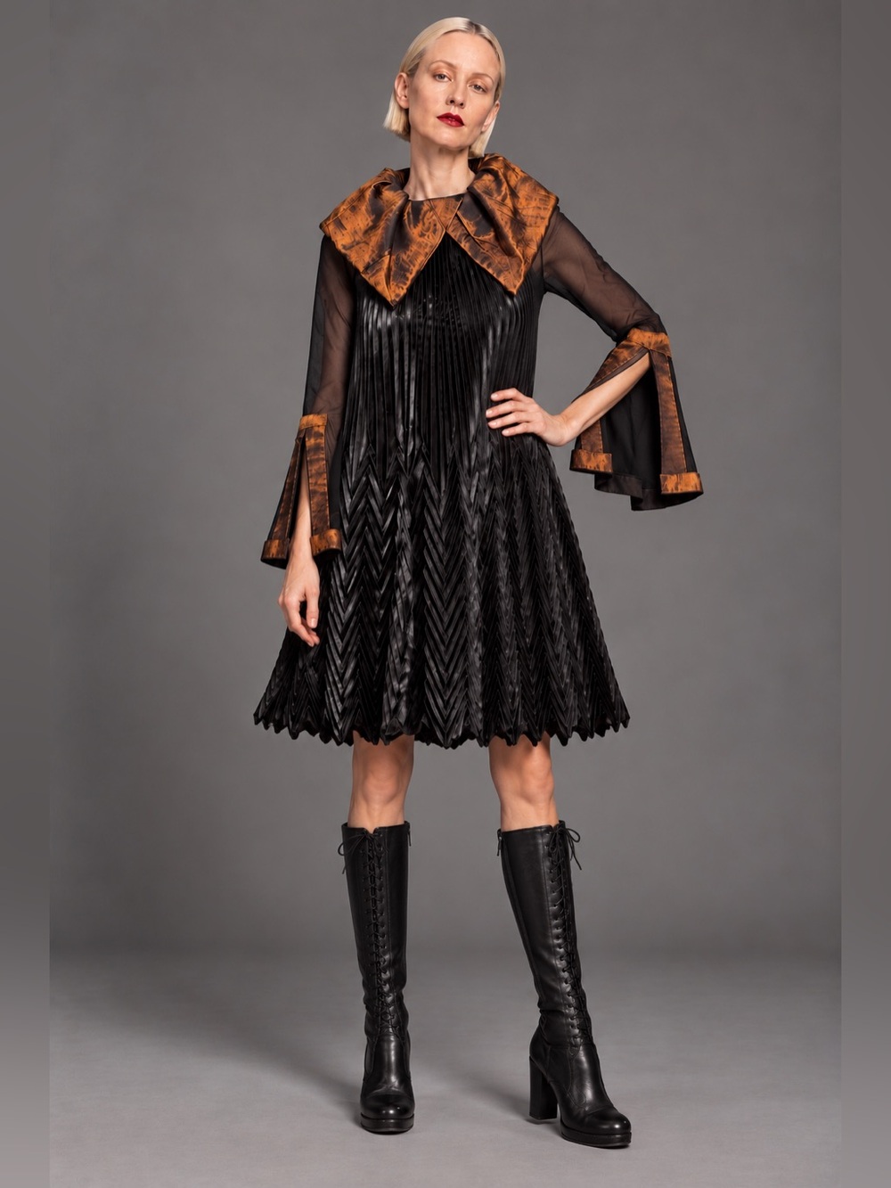 Avant Garde Women’s Black and Copper Pleated A-Line Dress w Statement Collar-L